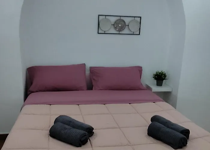 Maya's 3