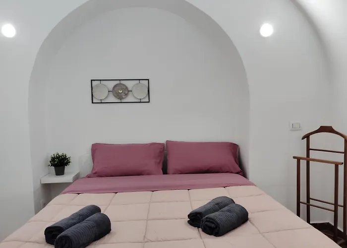 Maya's 3 *